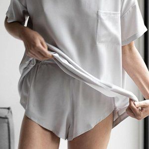 Lunya Washable Silk Shorts XS/S Cloud